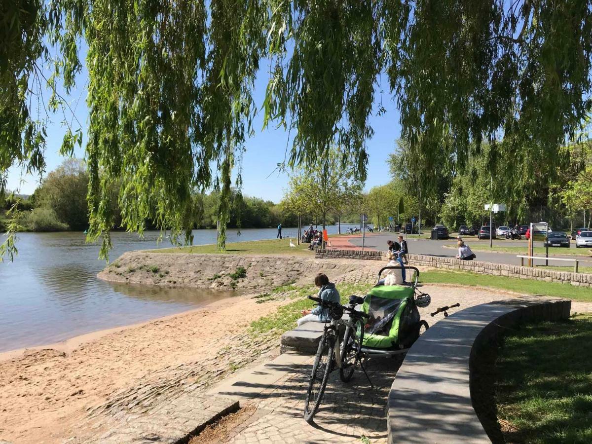 Ferienwohnung Am Weinberg Randersacker Buitenkant foto